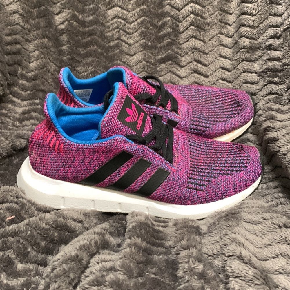 Adidas Swift Run Big Kids Magenta Black Lace Up Shoes 698001 Youth Size 5Y
